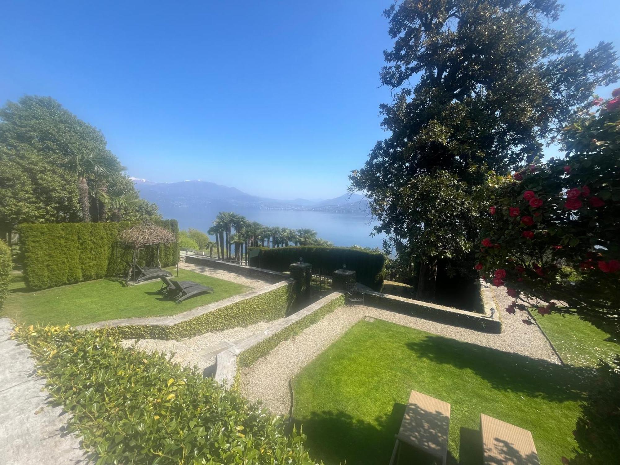 Relais Villa Margherita Oggebbio Exterior foto
